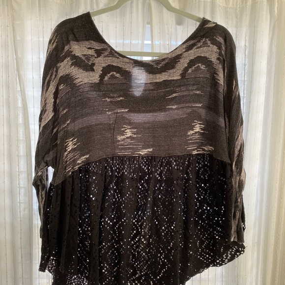 Free People Black Boho Aztec Eyelet Mid Sleeve Top Size XS - Picture 3 of 6